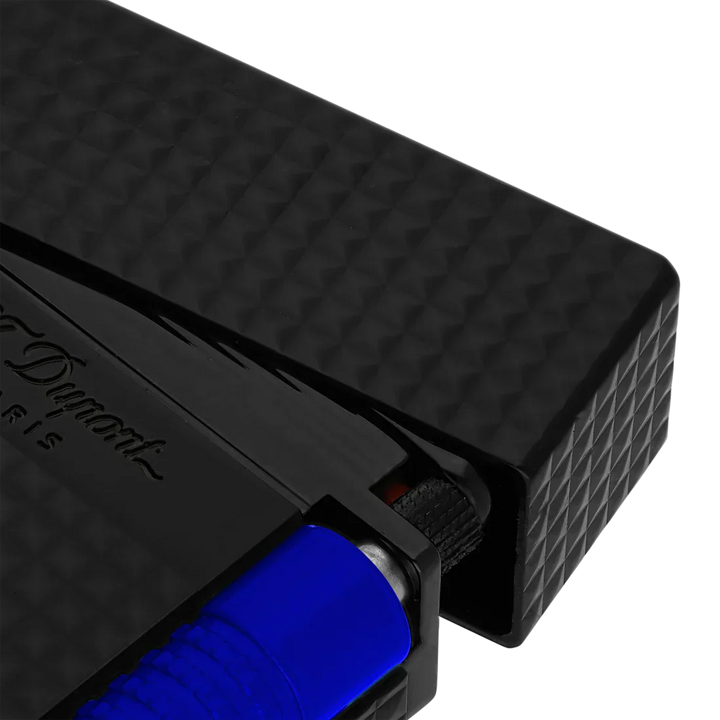 S. T. Dupont Lighter Fluo Le Grand